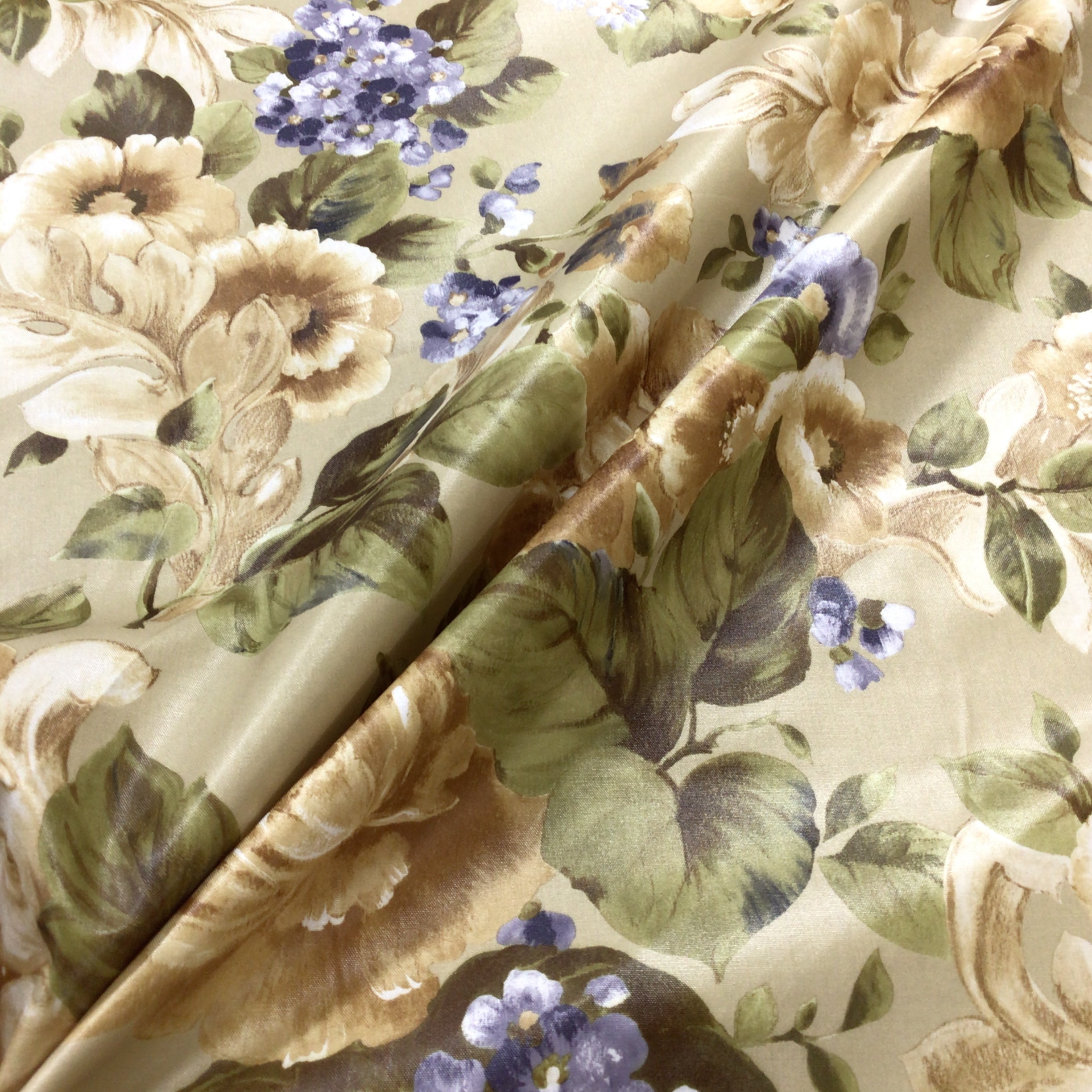 Duralee Fabrics Cottage Garden Bloom Polished Cotton Print Fabric